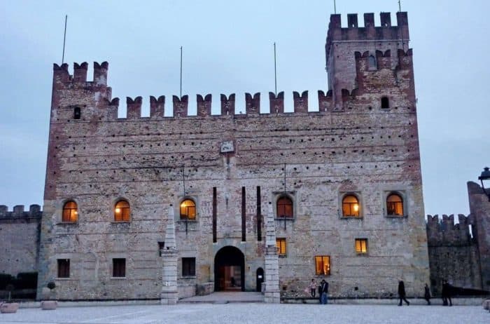 VINO, OLIVE E CILIEGIE - immagine 2