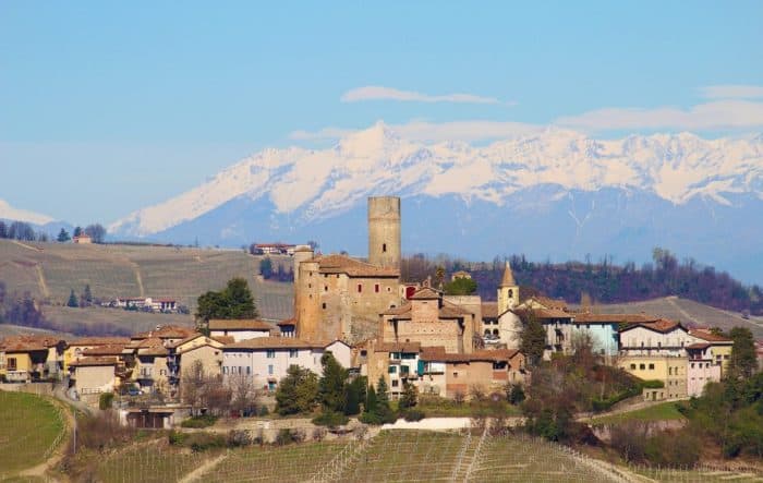 Castello nelle Langhe