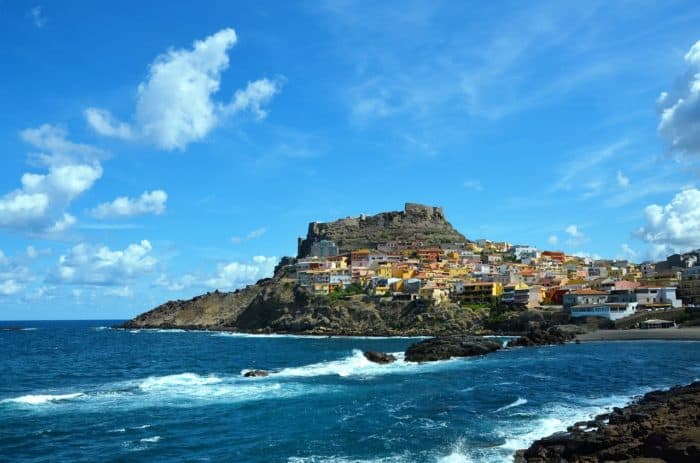 SARDEGNA, TRA PAESAGGI, STORIA E TRADIZIONE - immagine 3