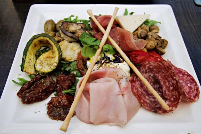 ARTE, CIBO E MOTORI IN EMILIA - immagine 4